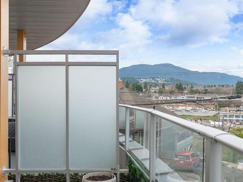 303-10 Chapel St, Nanaimo, BC - Outdoor With Balcony With View