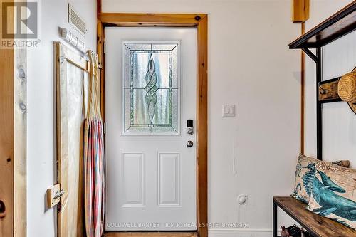 10 Elm St, Kawartha Lakes, ON - Indoor Photo Showing Other Room