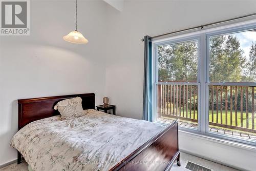 10 Elm St, Kawartha Lakes, ON - Indoor Photo Showing Bedroom