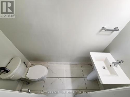 2047 Lockwood Crescent, Strathroy-Caradoc, ON - Indoor Photo Showing Bathroom