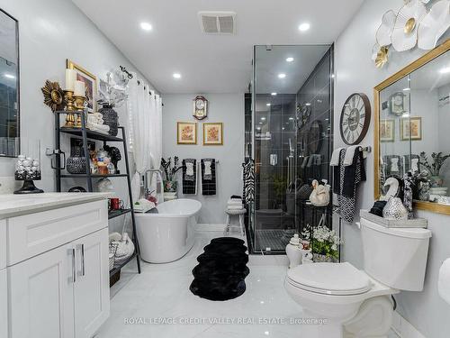 103 Vivians Cres, Brampton, ON - Indoor Photo Showing Bathroom