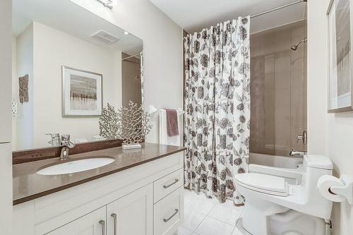 34 Plains Road E|Unit #305, Burlington, ON - Indoor Photo Showing Bathroom