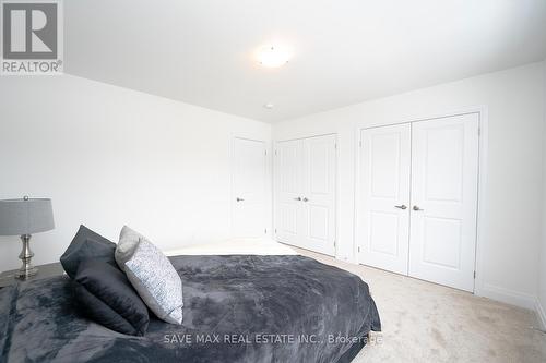 134 Franklin Trail W, Barrie, ON - Indoor Photo Showing Bedroom