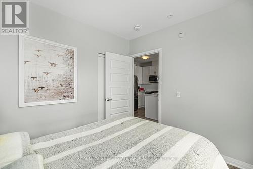 #220 -102 Grovewood Common Cres, Oakville, ON - Indoor Photo Showing Bedroom