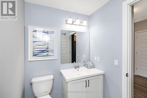 220 - 102 Grovewood Common Crescent, Oakville, ON - Indoor Photo Showing Bathroom
