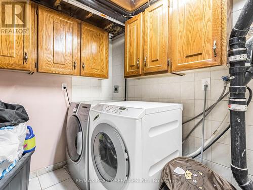 24 Premier Pl, Brampton, ON - Indoor Photo Showing Laundry Room