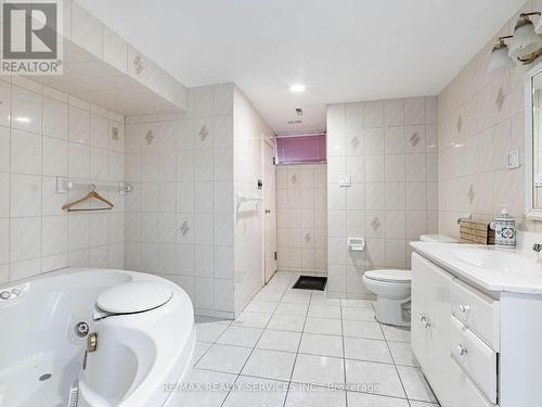 24 Premier Place, Brampton, ON - Indoor Photo Showing Bathroom