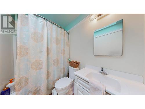 20 Finch Crescent, Osoyoos, BC - Indoor Photo Showing Bathroom