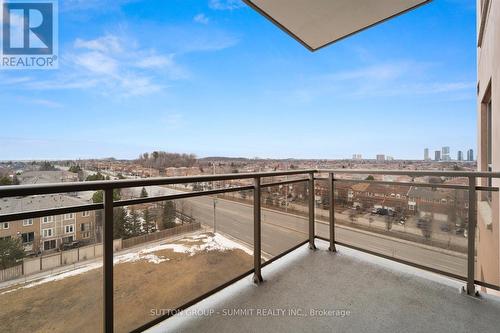 701 - 810 Scollard Court, Mississauga, ON - Outdoor With View With Exterior