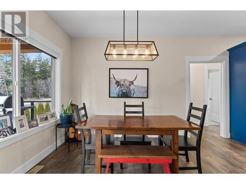 4120 20 Street, Salmon Arm, BC - Indoor Photo Showing Dining Room