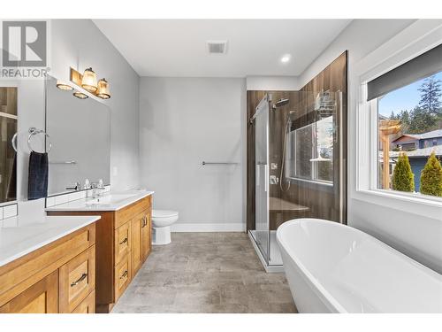 4120 20 Street, Salmon Arm, BC - Indoor Photo Showing Bathroom