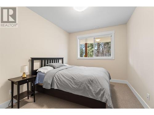 4120 20 Street, Salmon Arm, BC - Indoor Photo Showing Bedroom