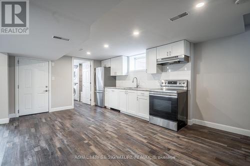 Lower - 4 Starlight Court, Hamilton, ON - Indoor Photo Showing Kitchen With Upgraded Kitchen