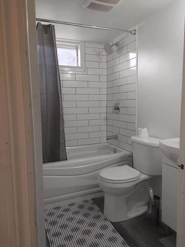 Bathroom - 65 Rue Dumas, Matagami, QC - Indoor Photo Showing Bathroom