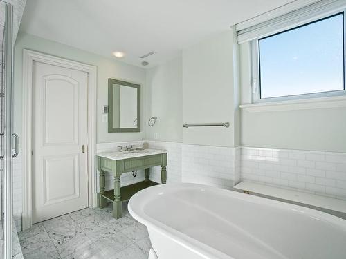 Bathroom - 18W-1650 Rue Sherbrooke O., Montréal (Ville-Marie), QC - Indoor Photo Showing Bathroom