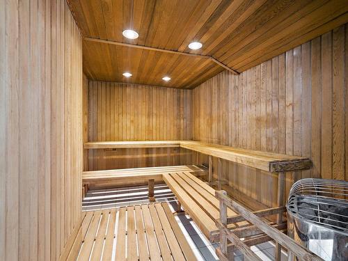 Sauna - 11F-6300 Place Northcrest, Montréal (Côte-Des-Neiges/Notre-Dame-De-Grâce), QC - Indoor Photo Showing Other Room