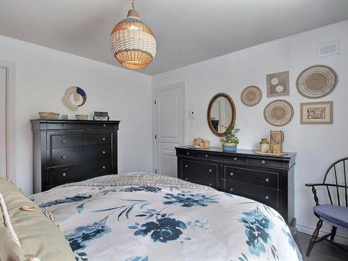 Master bedroom - 171 Rue Mount, Sherbrooke (Lennoxville), QC - Indoor Photo Showing Bedroom