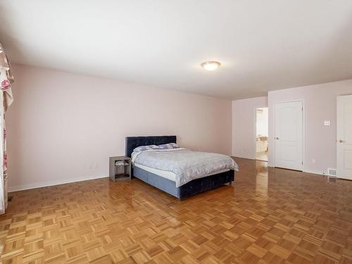 Master bedroom - 207 Rue Sidney-Cunningham, Beaconsfield, QC - Indoor Photo Showing Bedroom