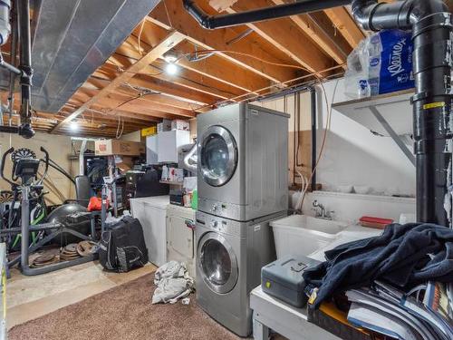 241 Birch Cres, Logan Lake, BC - Indoor Photo Showing Laundry Room