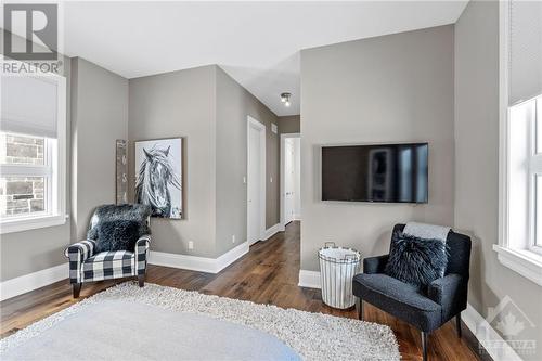 6104 Knights Drive, Ottawa, ON - Indoor Photo Showing Other Room