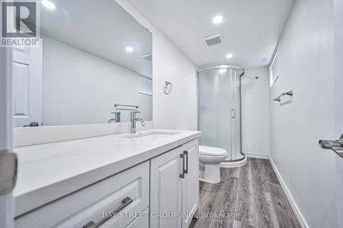 5241 Kitchener St, Niagara Falls, ON - Indoor Photo Showing Bathroom