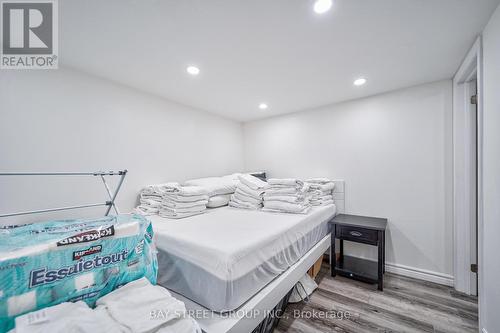 5241 Kitchener St, Niagara Falls, ON - Indoor Photo Showing Bedroom