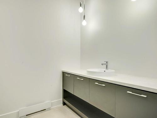 Bathroom - 320 Rue Du Bassin, Saint-Jérôme, QC - Indoor Photo Showing Bathroom