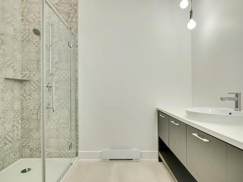 Salle de bains - 320 Rue Du Bassin, Saint-Jérôme, QC - Indoor Photo Showing Bathroom