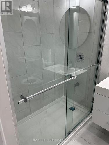 37 Moorhart Cres, Caledon, ON - Indoor Photo Showing Bathroom