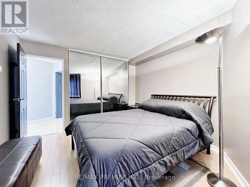 601 - 250 Queens Quay W, Toronto, ON - Indoor Photo Showing Bedroom