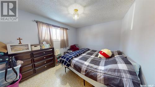 209 Henry Street, Moosomin, SK - Indoor Photo Showing Bedroom