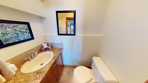 25 - 4878 Ridge Road, Radium Hot Springs, BC - Indoor Photo Showing Bathroom