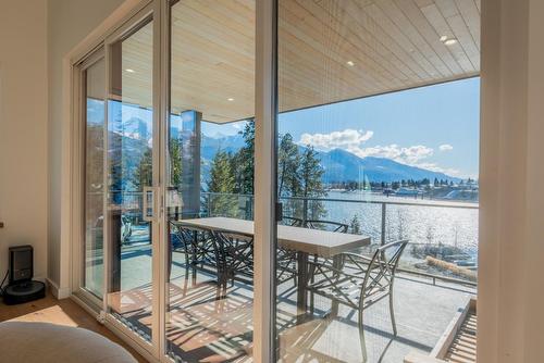575 Larch Drive, Kaslo, BC - Indoor Photo Showing Other Room With Body Of Water