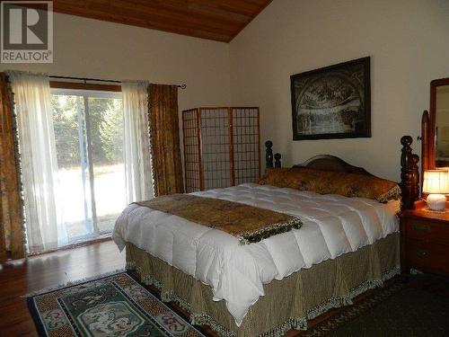 2540 Saloompt Road, Bella Coola, BC - Indoor Photo Showing Bedroom