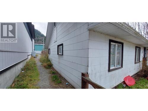 633 Cliff Street, Bella Coola, BC - Outdoor With Exterior