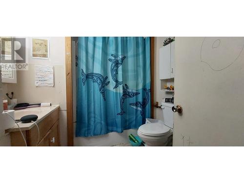 633 Cliff Street, Bella Coola, BC - Indoor Photo Showing Bathroom