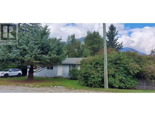 1030 Elcho Street, Bella Coola, BC - Outdoor