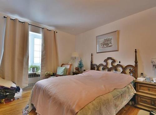 Chambre Ã Â coucher - 172 Rue Champagne, Sainte-Anne-Des-Plaines, QC - Indoor Photo Showing Bedroom