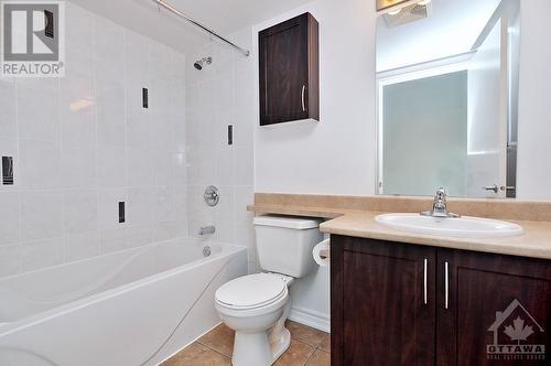 234 Rideau Street Unit#1105, Ottawa, ON - Indoor Photo Showing Bathroom