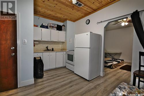 655 4Th Street E, Prince Albert, SK - Indoor Photo Showing Kitchen