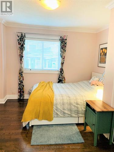 621 Broadview Avenue, Orillia, ON - Indoor Photo Showing Bedroom