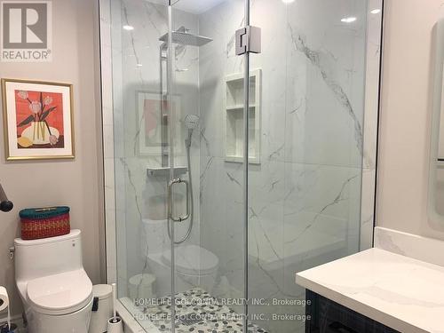 621 Broadview Avenue, Orillia, ON - Indoor Photo Showing Bathroom