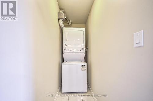 #118 -630 Sauve St E, Milton, ON - Indoor Photo Showing Laundry Room