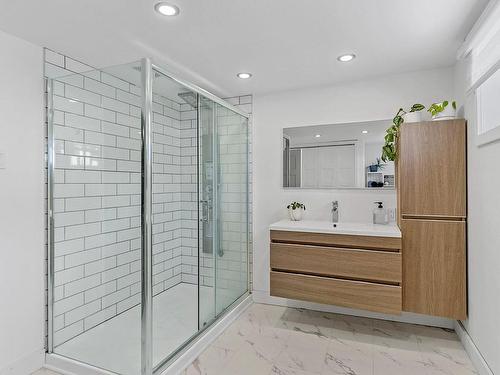 Salle de bains - 57 Rue Morell, Beauharnois, QC - Indoor Photo Showing Bathroom