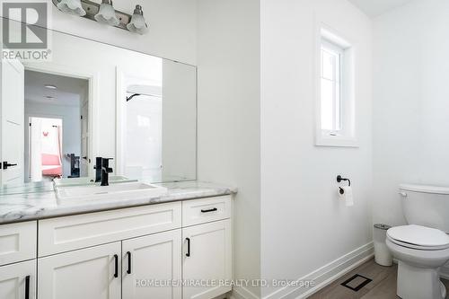 231 Jackson St, West Grey, ON - Indoor Photo Showing Bathroom