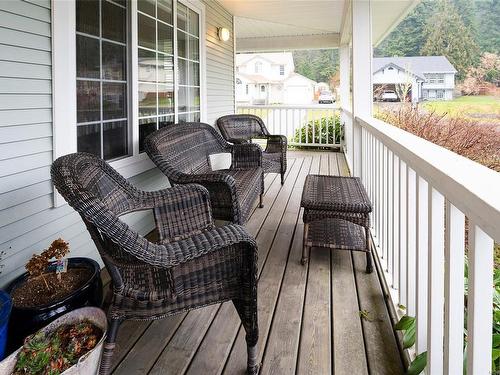 538 Greenhorn Pl, Ladysmith, BC - Outdoor With Deck Patio Veranda With Exterior