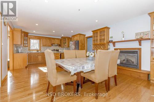 15863 Heart Lake Road, Caledon, ON - Indoor Photo Showing Dining Room
