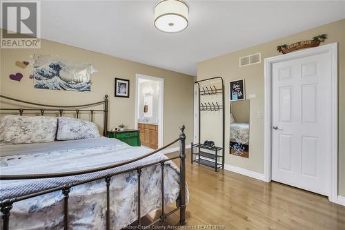 12337 Candlewood Drive, Tecumseh, ON - Indoor Photo Showing Bedroom