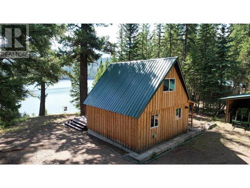 5264 N Machete Lake Road, 100 Mile House, BC - Outdoor