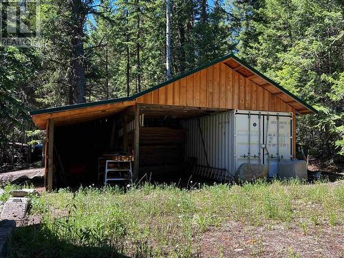 5264 N Machete Lake Road, 100 Mile House, BC - Outdoor